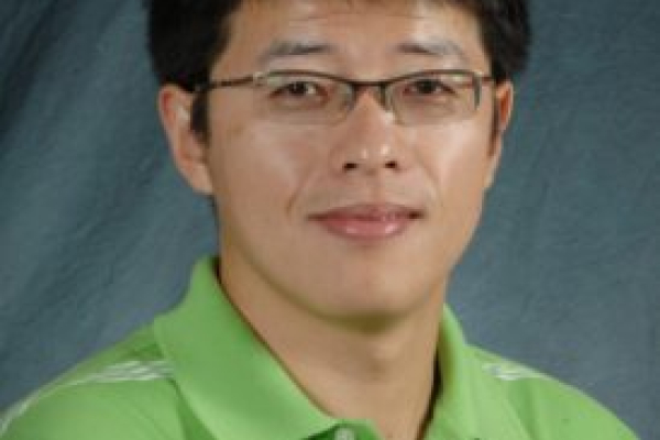 Headshot of Yufeng Liu